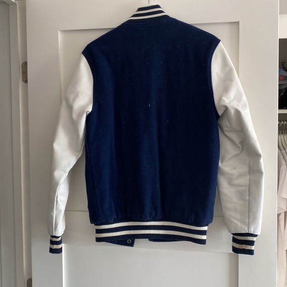 NY Yankees varsity jacket. - Picture 2 of 4